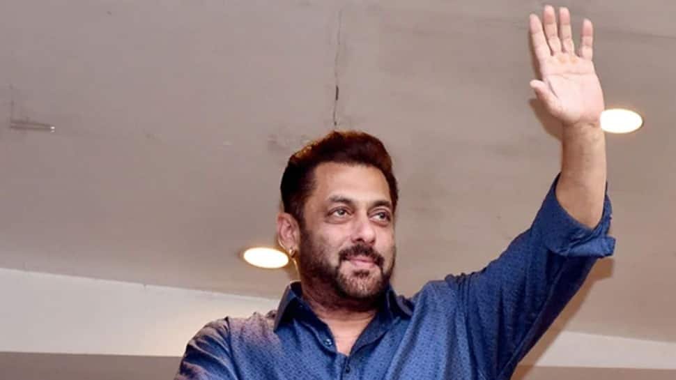 सलमान खान ने धोखेबाजों के खिलाफ आधिकारिक नोटिस जारी किया, प्रशंसकों को फर्जी अमेरिकी शो के बारे में चेतावनी दी
