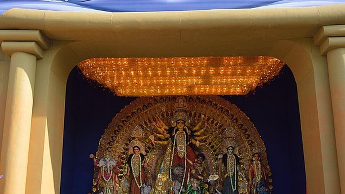 मूर्ति से परे