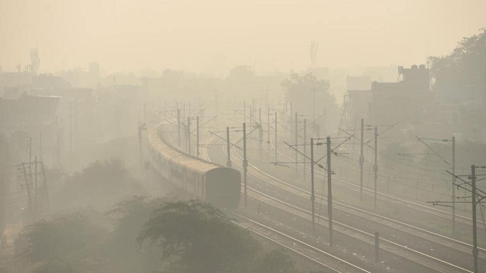 दिल्ली का AQI बढ़कर 292 हो गया, और बढ़ने की संभावना है