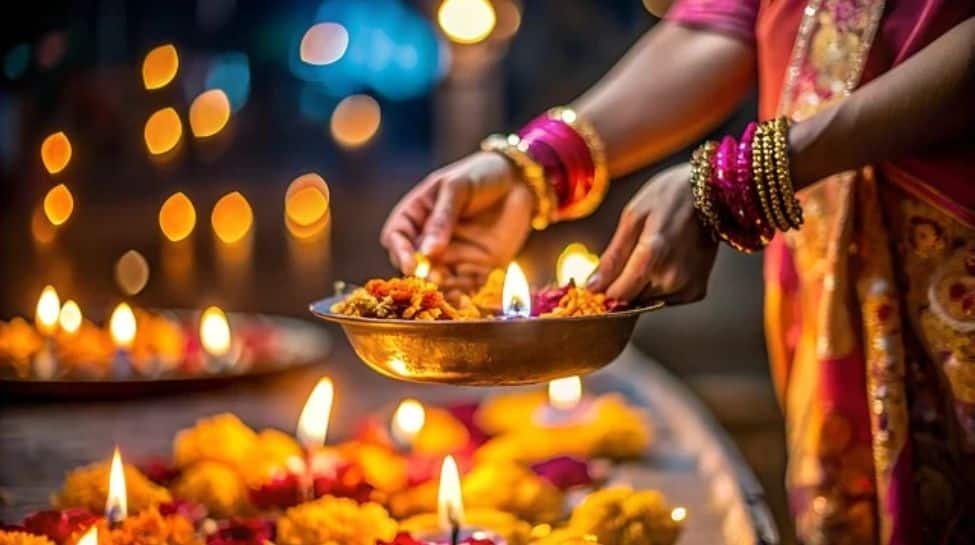 दिवाली 2024: दिवाली में कितने दीयों का उपयोग किया जाता है? जानिए प्रत्येक दीये का महत्व