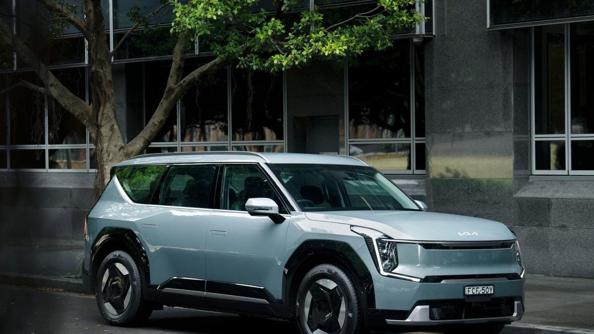 नई किआ लॉन्च ev9 और कार्निवल लिमोसिन