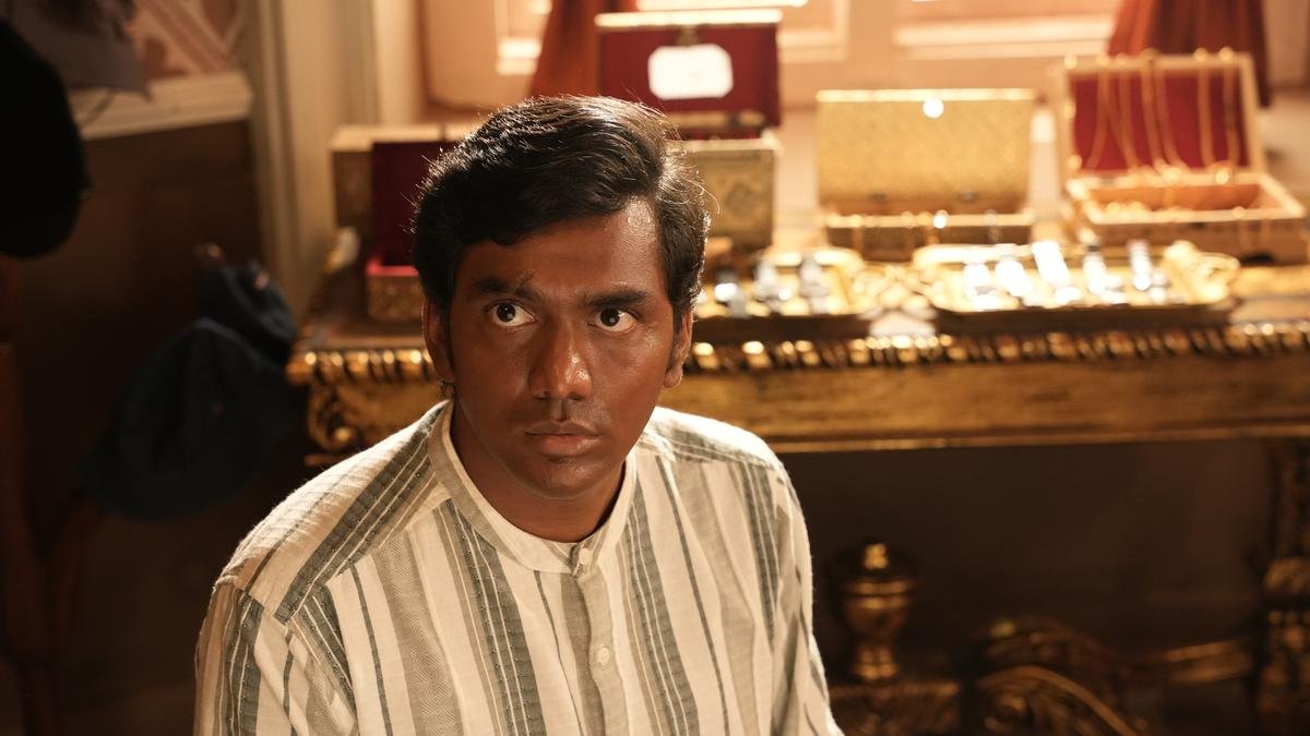 'ब्लडी बेगर' फिल्म समीक्षा: एक शानदार कविन एक आनंदमय डार्क कॉमेडी की एंकरिंग करता है