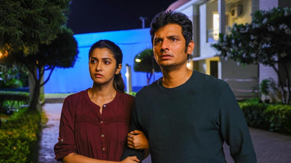 'ब्लैक' फिल्म समीक्षा: जिवा और प्रिया भवानी शंकर की मनमोहक थ्रिलर में मनोरम उत्कर्ष ने छोटी खामियों को खत्म कर दिया