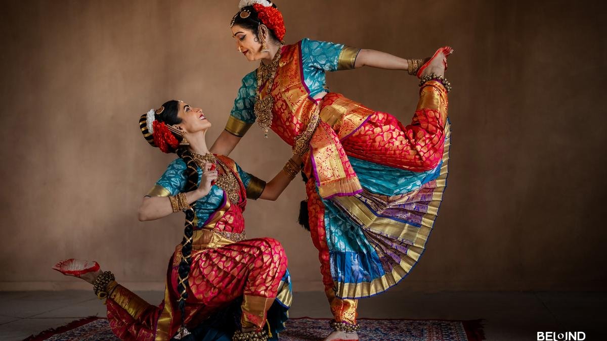 मां-बेटी की जोड़ी दुव्वुरी वात्सलेंद्र और अभिमानिका इस सप्ताह के अंत में हैदराबाद में आंध्र नाट्यम और पेरिनी तांडवम का प्रदर्शन करेंगी