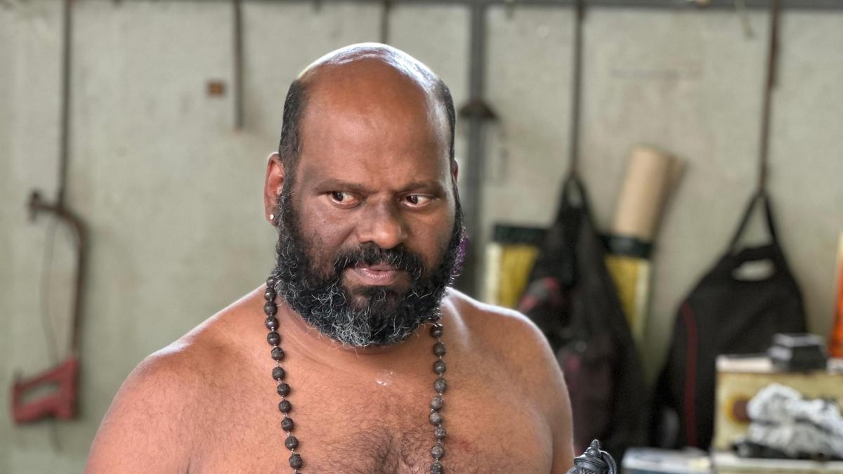 मूर्ति निर्माता वलसन कुन्हीमंगलम की खोई हुई मोम तकनीक को जीवित रखने की खोज जारी है