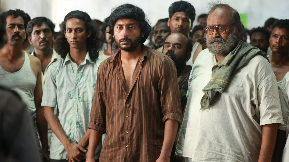 'सोर्गावासल' फिल्म समीक्षा: आरजे बालाजी का महत्वाकांक्षी अपराध नाटक प्रभाव में फीका पड़ गया