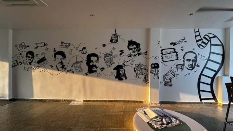 अनुकूलित दीवार भित्ति चित्र हैदराबाद में घरों को ऊंचा बनाते हैं।