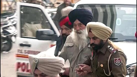 नारायण सिंह चौरा को रविवार को अमृतसर की अदालत में पेश किया जा रहा है। (एएनआई)