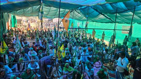 भारती किसान यूनियन (एकता सिद्धूपुर) के अध्यक्ष जगजीत सिंह दल्लेवाल ने गुरुवार को कहा कि जब तक किसानों की मांगें नहीं मानी जातीं, वह आमरण अनशन जारी रखेंगे। (एचटी फोटो)