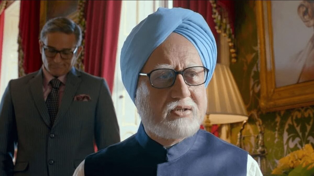 जब अनुपम खेर ने 'द एक्सीडेंटल प्राइम मिनिस्टर' में निभाया था मनमोहन सिंह का किरदार