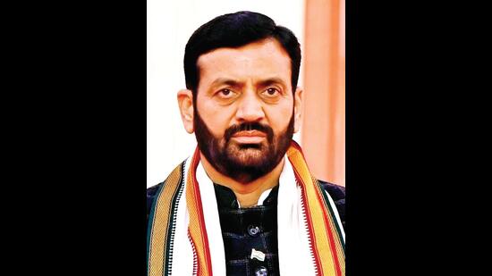 हरियाणा के मुख्यमंत्री नायब सिंह सैनी ने अधिकारियों को नशीली दवाओं की तस्करी में शामिल लोगों के खिलाफ सख्त कार्रवाई करने का निर्देश दिया है, जिससे यह स्पष्ट संदेश गया है कि राज्य में नशीली दवाओं के खतरे को किसी भी कीमत पर बर्दाश्त नहीं किया जाएगा। (एचटी फ़ाइल)