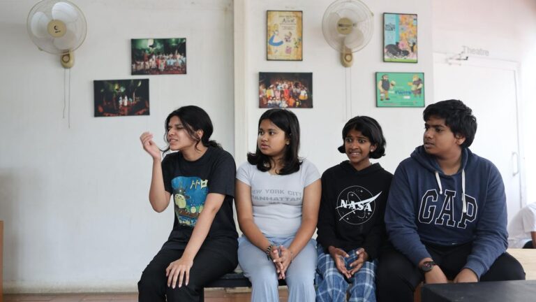 बेंगलुरु थिएटर: जागृति थिएटर का 'एवरीबॉडी' जीवन, मृत्यु और विकल्पों की खोज करता है