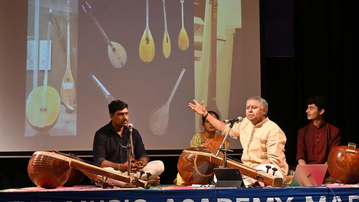 भारतीय शास्त्रीय संगीत के लिए तंबूरा और नागस्वरम क्यों महत्वपूर्ण हैं?