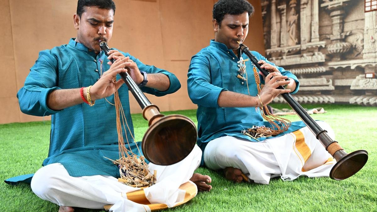युवा नागस्वरम और थविल कलाकारों ने इन वाद्ययंत्रों पर ध्यान आकर्षित किया है