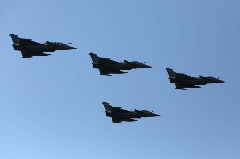 राफेल-एम जेट, स्कॉर्पीन पनडुब्बी परियोजना: महत्वपूर्ण रक्षा खरीद सौदे पर बड़ी घोषणा