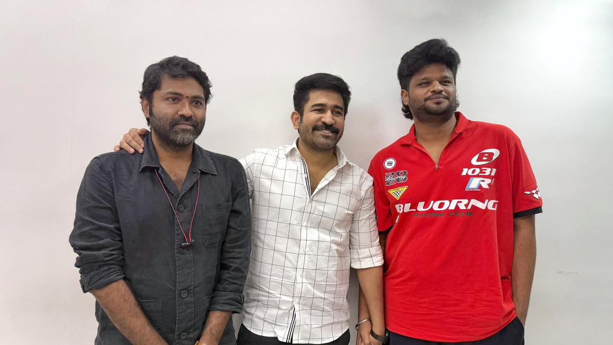Sivakarthikeyan के 'परसक्थी' निर्माताओं और विजय एंटनी ने शीर्षक मुद्दा संकल्प किया; जल्द ही नया तेलुगु खिताब पाने के लिए 'शक्ति थिरुमगन'