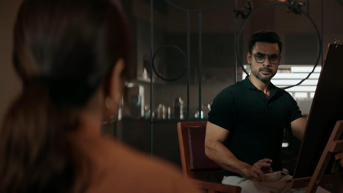 आइडेंटिटी मूवी समीक्षा: टोविनो थॉमस-त्रिशा कृष्णन की खोजी थ्रिलर एक जटिल कथानक में खो गई है