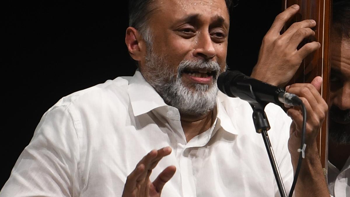 कर्नाटक गायक संजय सुब्रमण्यन की आत्मकथा का निर्माण
