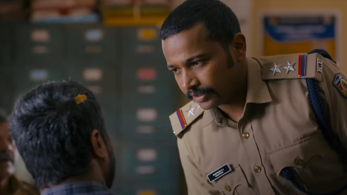 'प्रविंकुडु शप्पू' फिल्म समीक्षा: बेसिल जोसेफ, सौबिन शाहिर की दिलचस्प थ्रिलर इसकी क्षमता का कम उपयोग करती है