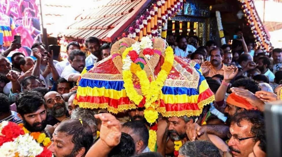 मकरविलक्कू 2025: सबरीमाला मंदिर में त्योहार की तिथि, अनुष्ठान और आध्यात्मिक महत्व