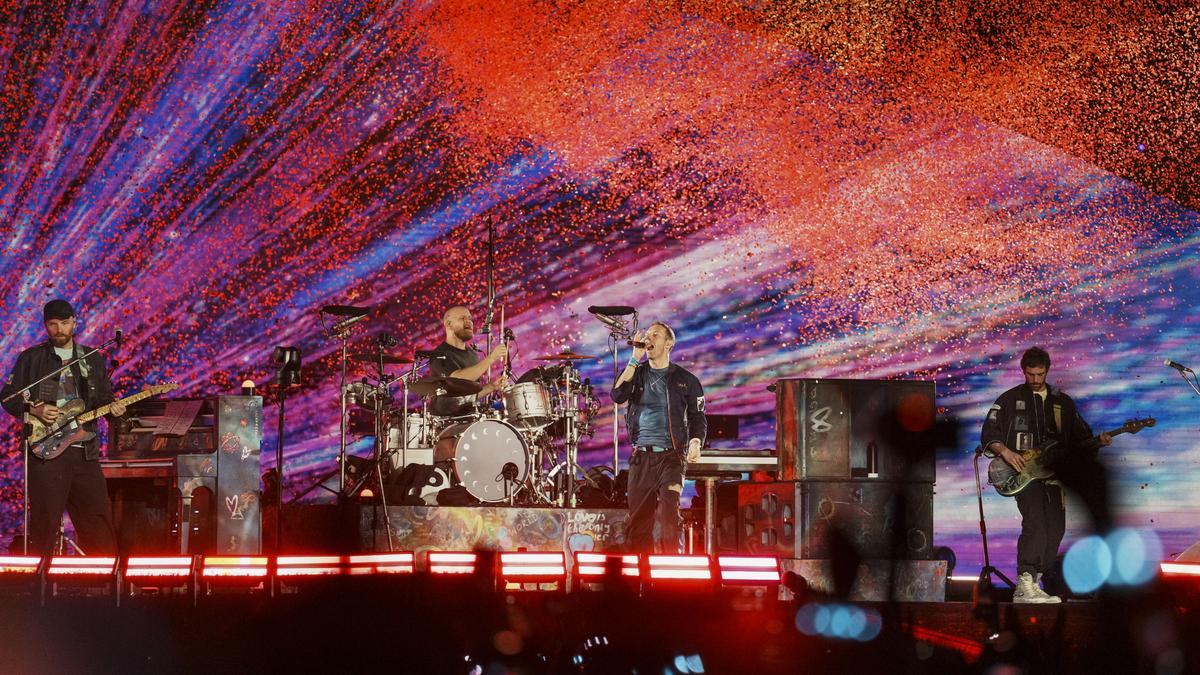 'मैं अहमदाबाद में कोल्डप्ले कॉन्सर्ट में था और रो पड़ा'