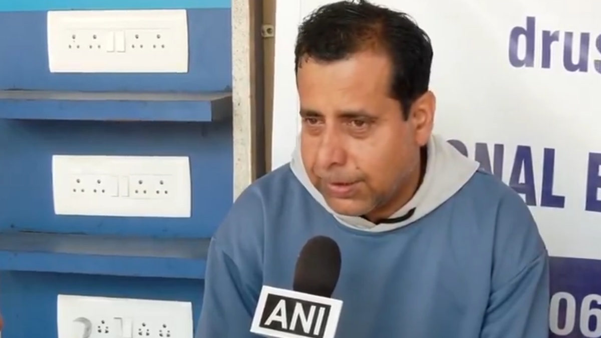 KIIT विश्वविद्यालय SUIDICATE CASE: नेपाली लड़की के पिता बेटी के लिए न्याय की मांग करते हैं, का कहना है कि उसे परेशान किया गया था