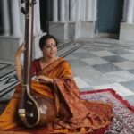 गायक इंद्रनी मुखर्जी कैसे थुमरी एक दृश्य कविता बनाता है