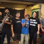 चेन्नई बैंड ब्लूबर्ड्स वेलेंटाइन डे के लिए बिली जोएल और एरिक क्लैप्टन क्लासिक्स को पुनर्जीवित करता है