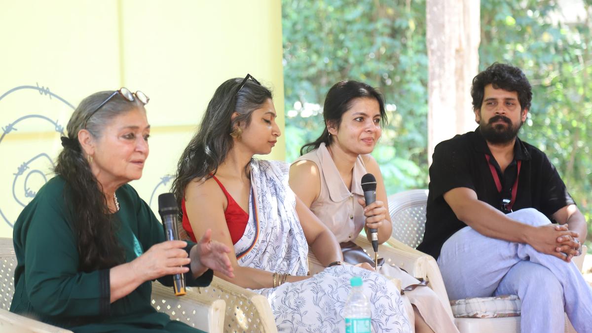 थिएटर की सुंदरता संवादों में नहीं बल्कि इसकी आत्मा में है: हयावदना निर्देशक