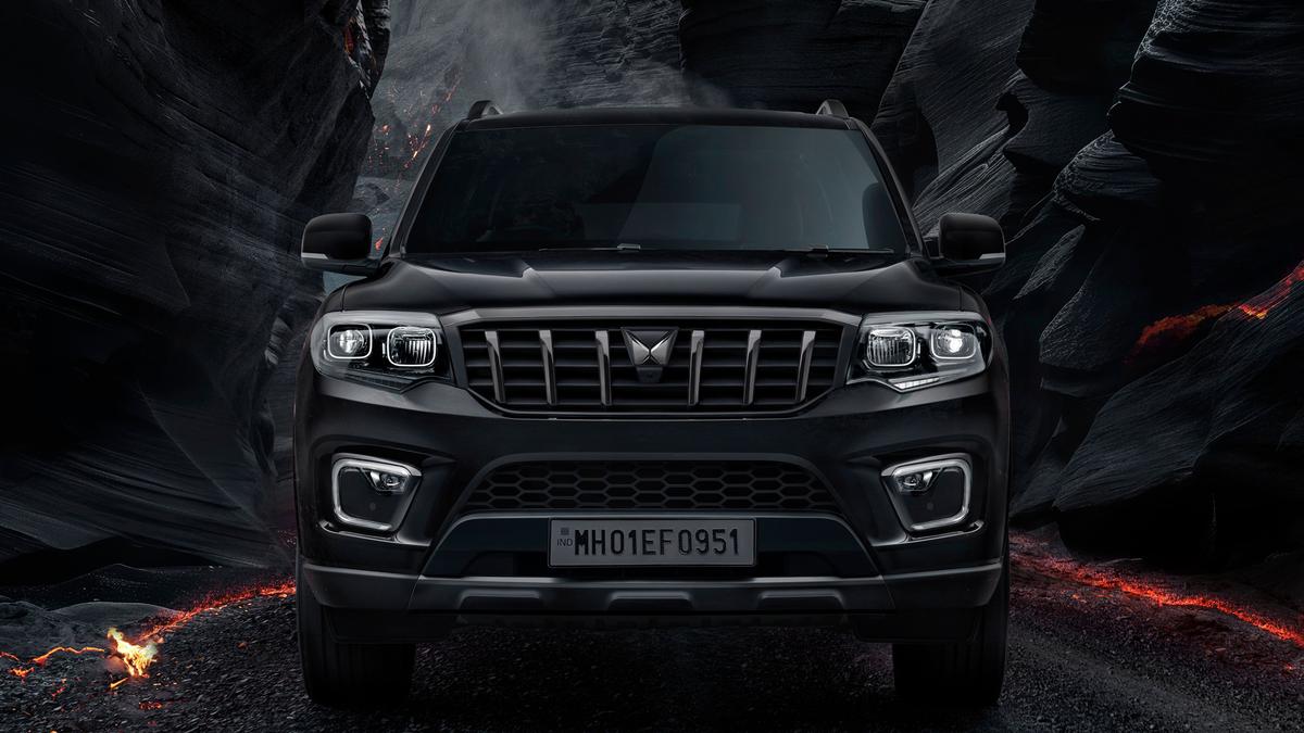 महिंद्रा ने बोल्ड ऑल-ब्लैक स्टाइल के साथ स्कॉर्पियो-एन कार्बन संस्करण लॉन्च किया