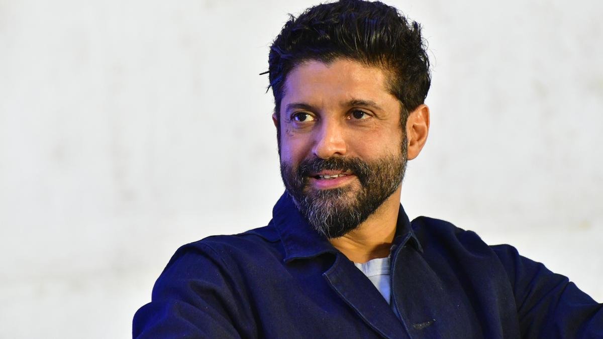 सितारों ने संरेखित नहीं किया है: फरहान अख्तर ने 'जी ले ज़राआ' देरी और 'डब्बा कार्टेल' पर खुलता है
