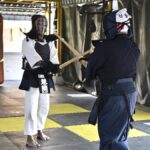 हम केनो, एक जापानी मार्शल आर्ट फॉर्म की कोशिश करते हैं, और समुराई का रहस्य सीखते हैं