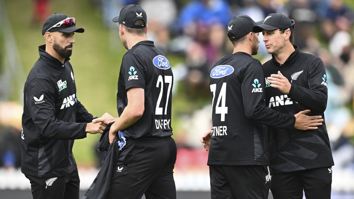 IND vs NZ: फाइनल में क्या ऐसी होगी न्यूजीलैंड की Playing 11? सिर्फ इस प्लेयर ने फंसा दिया पेंच - India TV Hindi