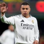 Mbappé ने मैड्रिड के लिए 31 गोल तक पहुंचने के लिए दो बार स्कोर किया, जिससे रोनाल्डो के डेब्यू सीज़न को बेहतर बनाया गया