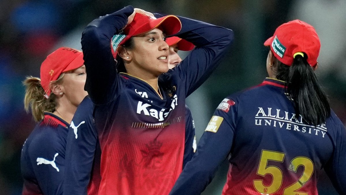 RCB इस तरह से कर सकती है प्लेऑफ के लिए क्वालीफाई, अब बचा सिर्फ एक आखिरी रास्ता - India TV Hindi