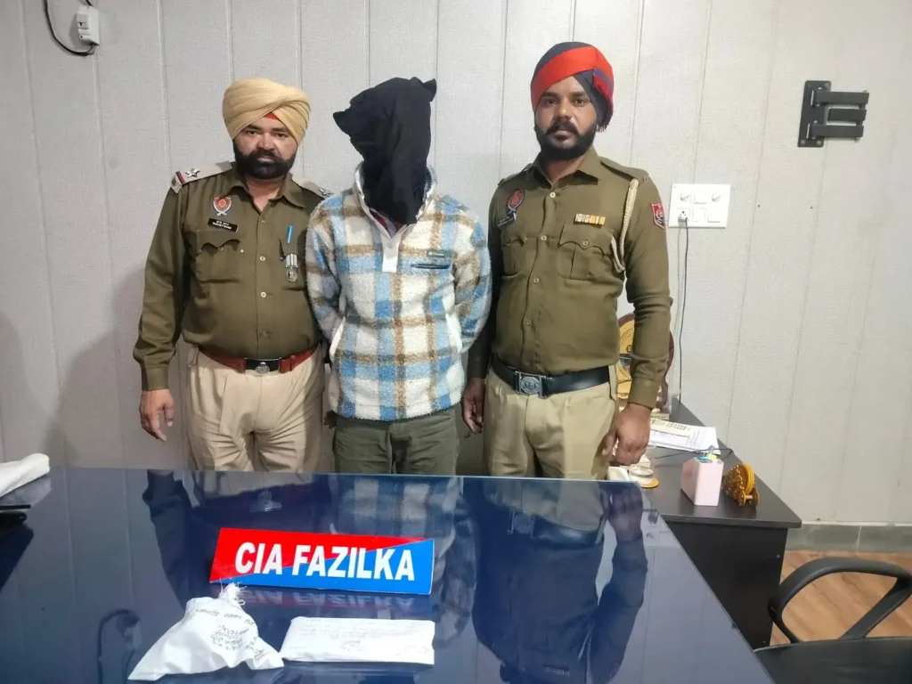"युद्ध नशों के विरुद्ध" अभियान के तहत पुलिस की नशा तस्करों के खिलाफ कार्रवाई