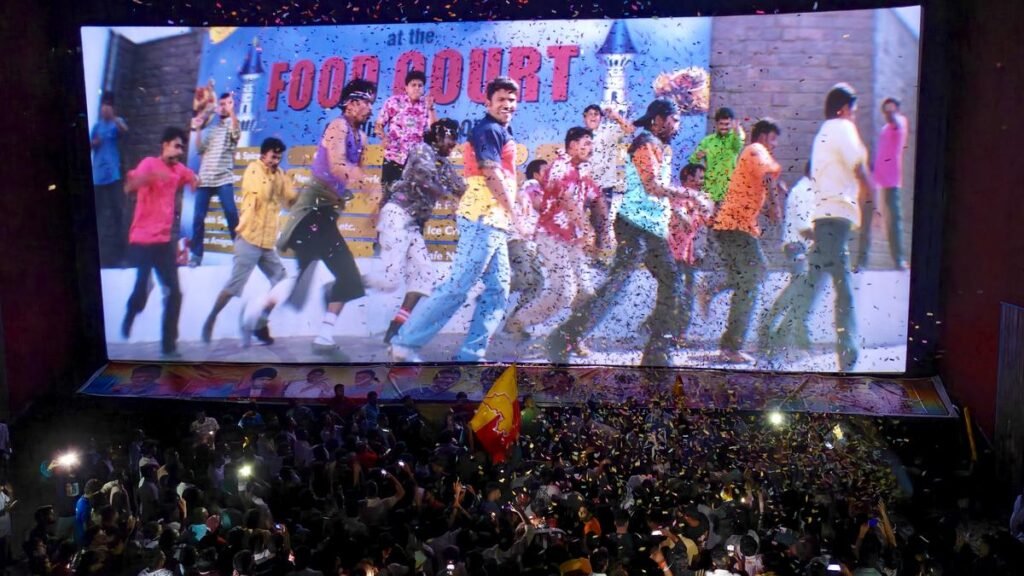‘अप्पू’ री-रिलीज़: थिएटर गवाह उत्सव के माहौल के रूप में पीनथ राजकुमार के लिए प्रशंसक खुश हैं