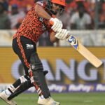 इज़ान की नाबाद सेंचुरी ने सनराइजर्स हैदराबाद के सीज़न के सलामी बल्लेबाज को रोशनी दी