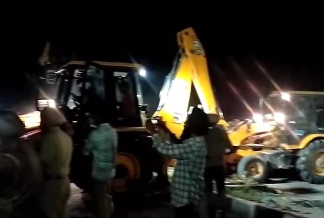 किसानों के टेंट पर बुलडोजर, आज शम्बू सीमा पर हंगामा करने की संभावना है