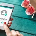 कॉल मर्जिंग स्कैम: यह क्या है और कैसे उदास रहें