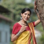 कोच राजबोंगशी संस्कृति को संरक्षित करने के मिशन पर एक युवा गायक, साक्षी रॉय से मिलें