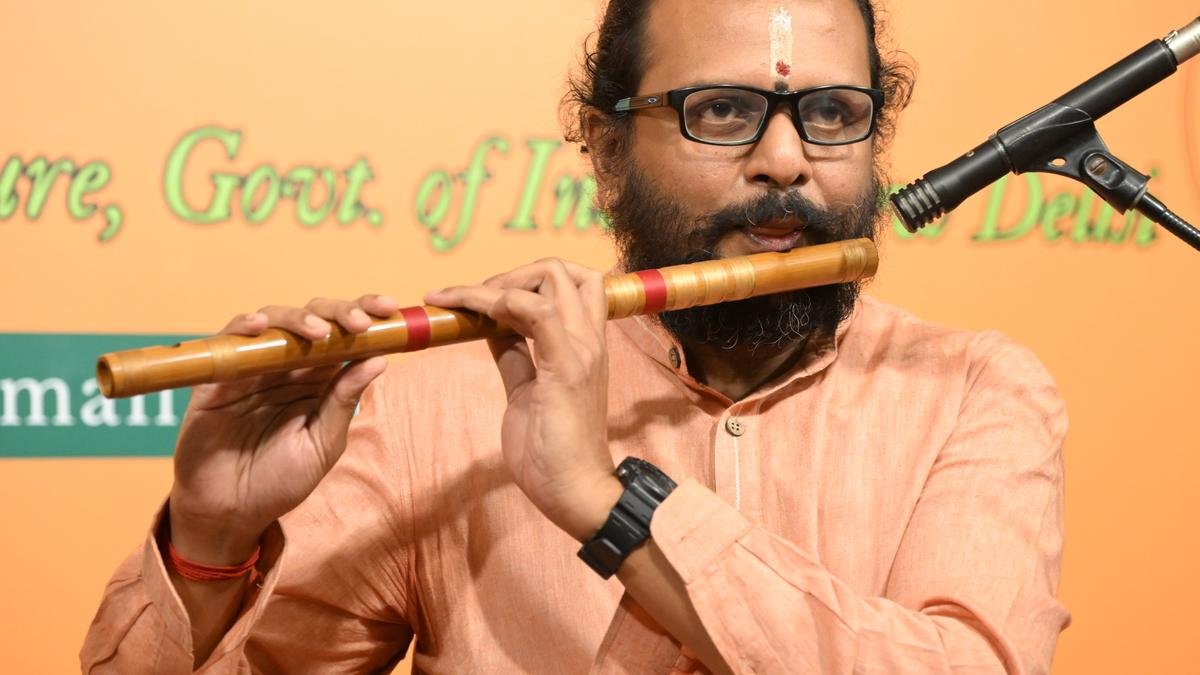 चंदन कुमार और विश्वास हरि ने सुशारा ट्रस्ट के वार्षिक संगीत समारोह 2025 में कलात्मक चालाकी के साथ राग प्रस्तुत किया