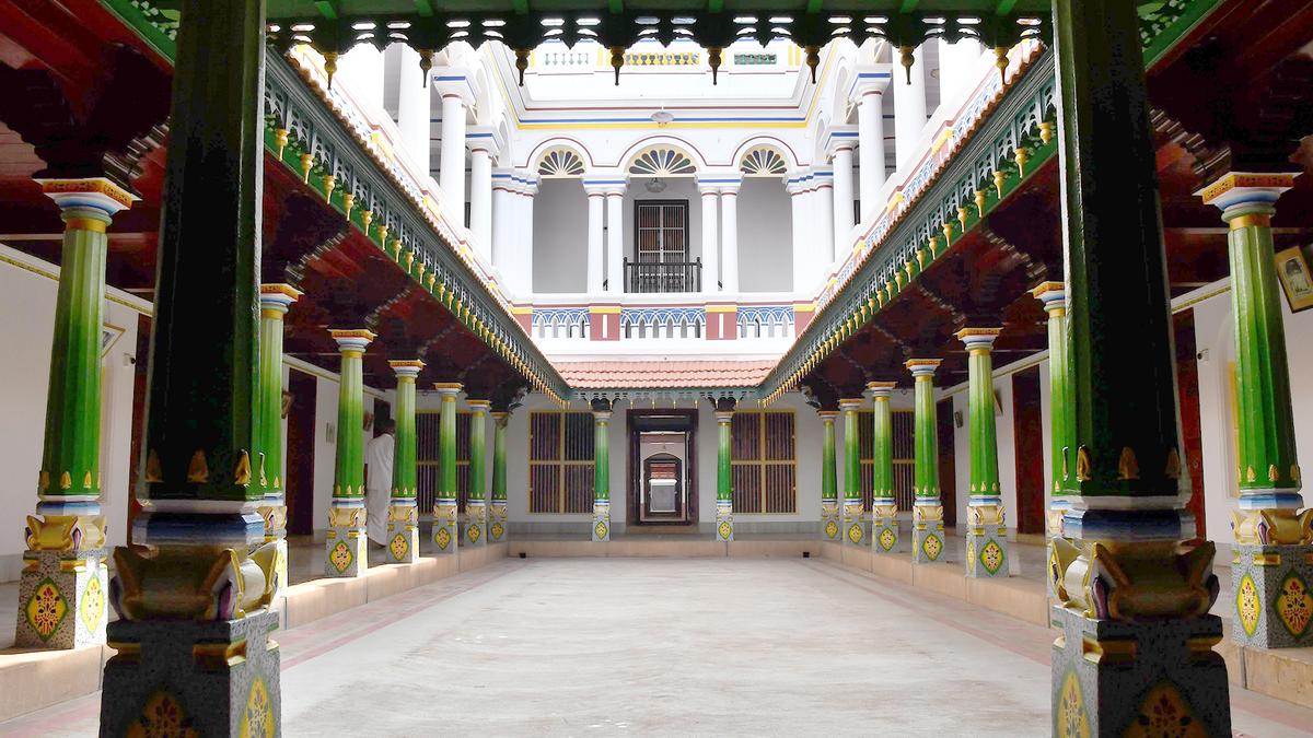 जैसे -जैसे शहर में तापमान चढ़ता है और निर्माण एक जलवायु पुनरावृत्ति का सामना करता है, शहरी नियोजन और सामुदायिक जुड़ाव एक प्राथमिकता है