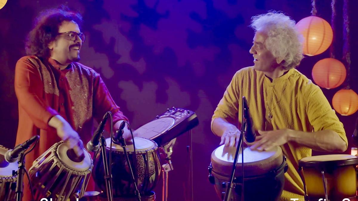 तबला और djembe के साथ एक ध्वनि प्रयोग