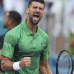 नोवाक जोकोविच 7 वें खिताब के लिए सेबस्टियन कोर्डा को धक्का देने के बाद मियामी ओपन सेमीफाइनल में पहुंचता है