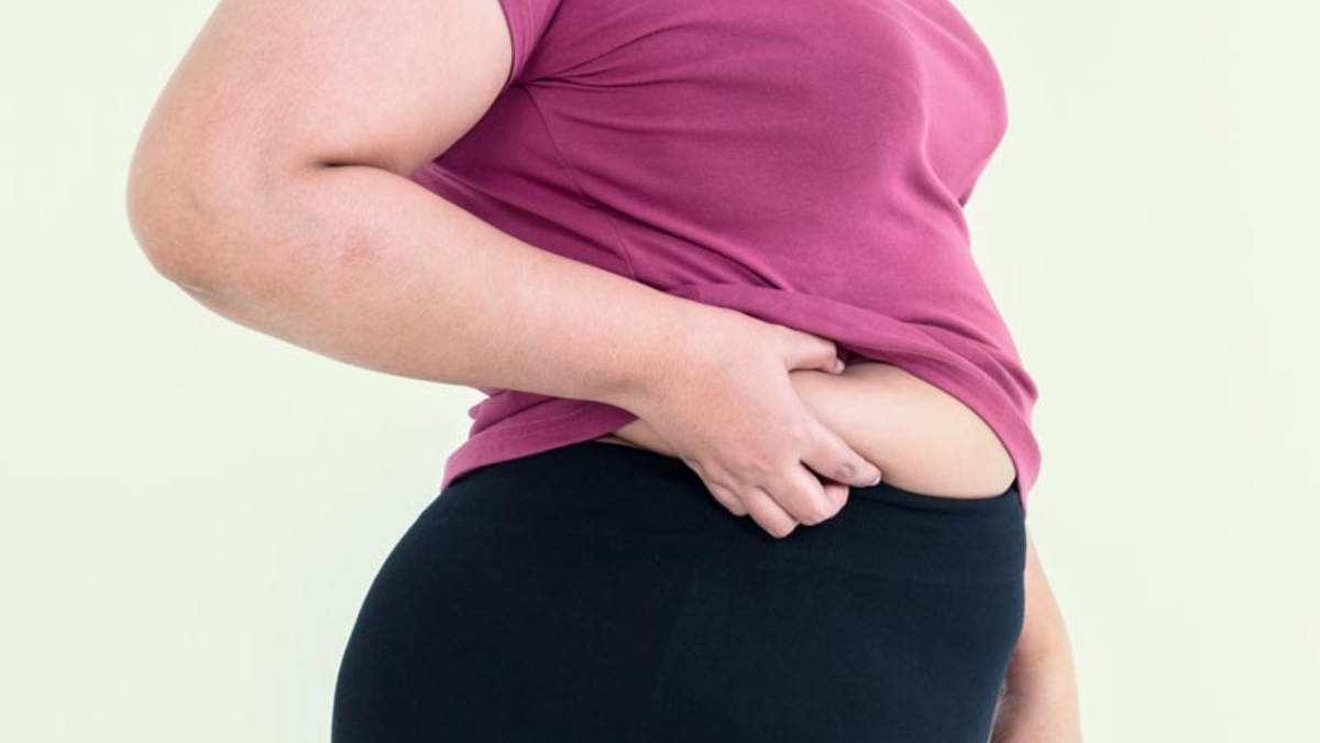 पानी के वजन को कम करने में मदद करने के लिए इन 6 सुबह की आदतों के साथ अपने दिन को किकस्टार्ट करें