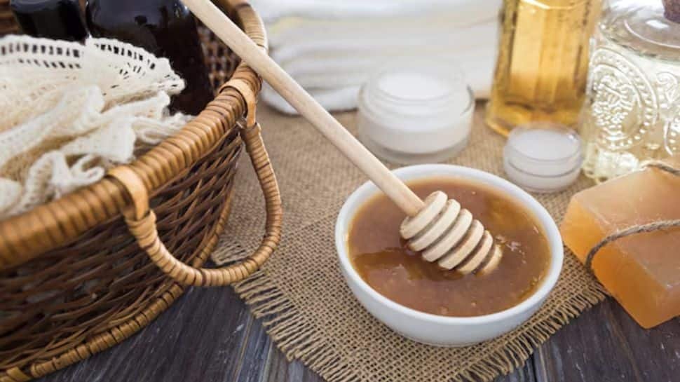 बालों के विकास को बढ़ावा देने के लिए आसान शहद हेयर मास्क: एक साधारण प्राकृतिक उपाय