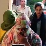 बुजुर्गों को घर, अश्लील वीडियो, ड्रग ड्रिंक देकर, 5 लाख, तब कहा जाता था