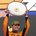 मैकलेरन के लैंडो नॉरिस ने ऑस्ट्रेलियन ग्रां प्री जीत लिया; हैमिल्टन 10 वें स्थान पर रहे