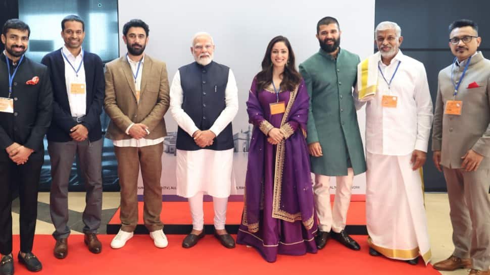यामी गौतम, विजय देवरकोंडा और अमित साधु मिलो पीएम मोदी